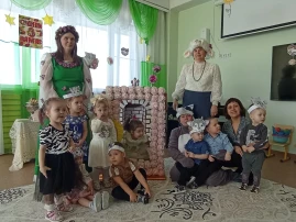 Первый весенний праздник. Первый весенний праздник.